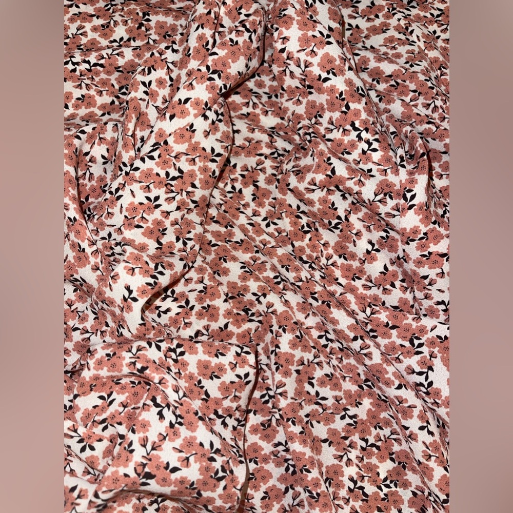 NWT Max Studio Medium ruched sleeve floral flowy blouse shirt - Picture 7 of 9
